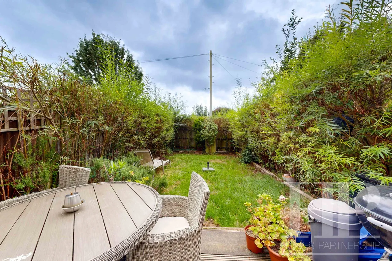 Water Lane, Handcross, RH17, photo 4
