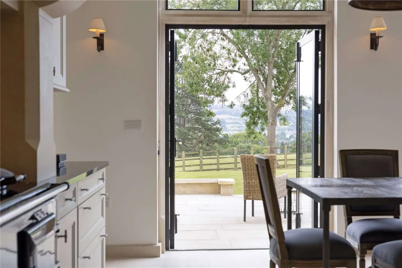 Ashley Road, Charlton Kings, Cheltenham, Gloucestershire, GL52 6PJ, photo 8
