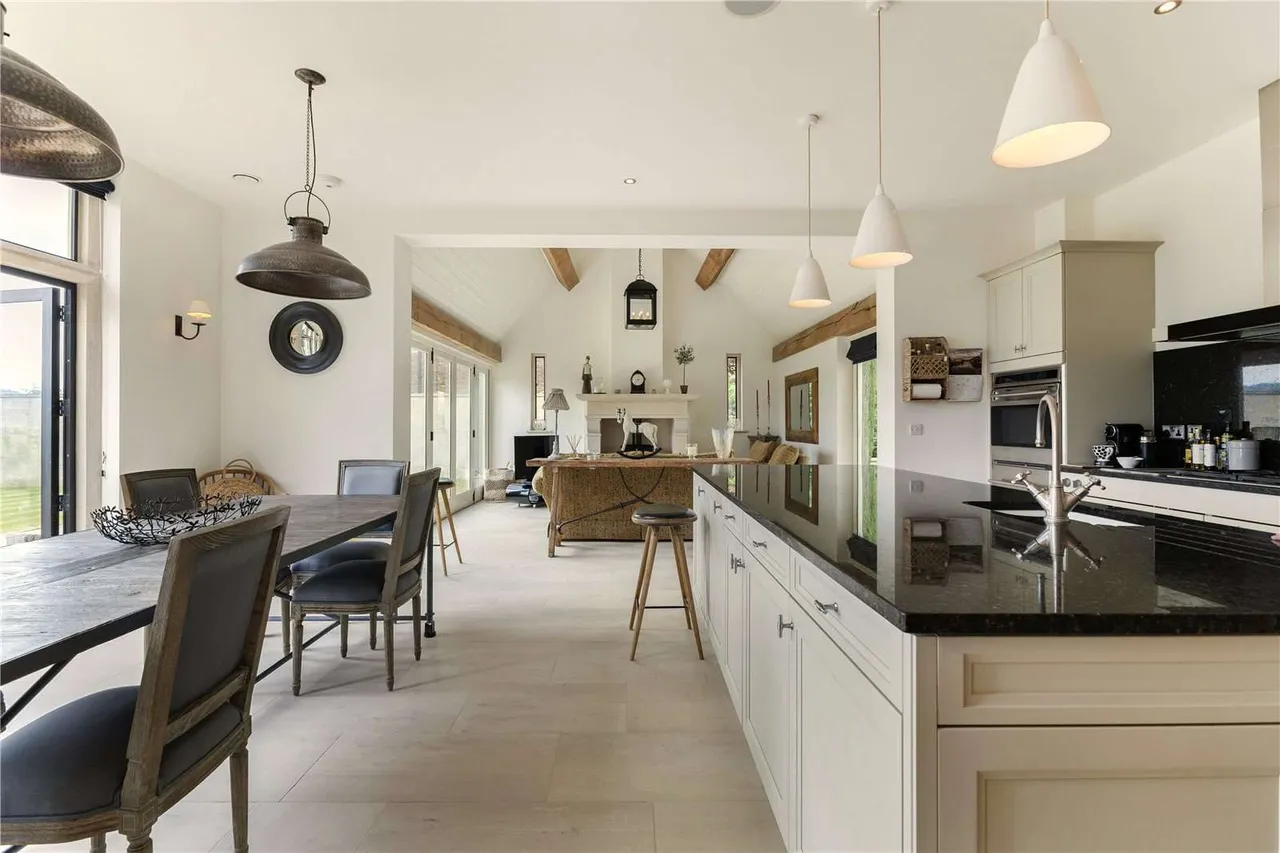 Ashley Road, Charlton Kings, Cheltenham, Gloucestershire, GL52 6PJ, photo 6