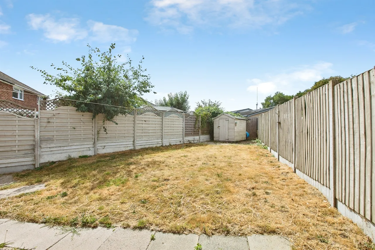 St. Lukes Road, Barton Under Needwood, DE13, photo 23