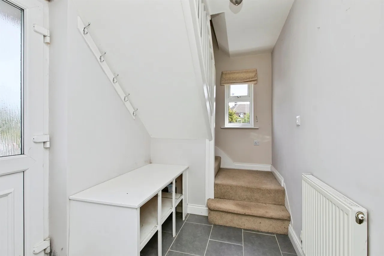 St. Lukes Road, Barton Under Needwood, DE13, photo 6