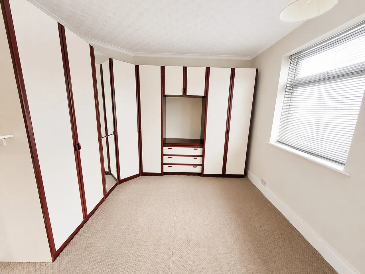 Seymour Road, Northfleet, photo 10