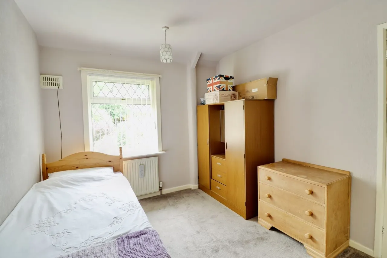 North Cliffe Avenue, Thornton, BD13, photo 6