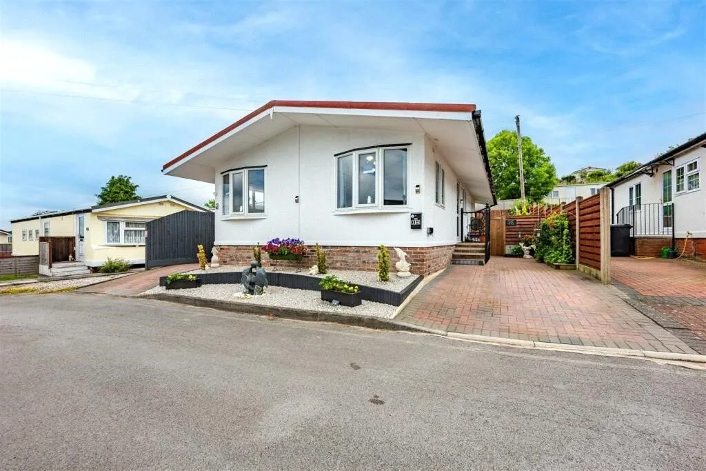 2 bed mobile home for sale, Sunningdale Park, New Tupton, S42