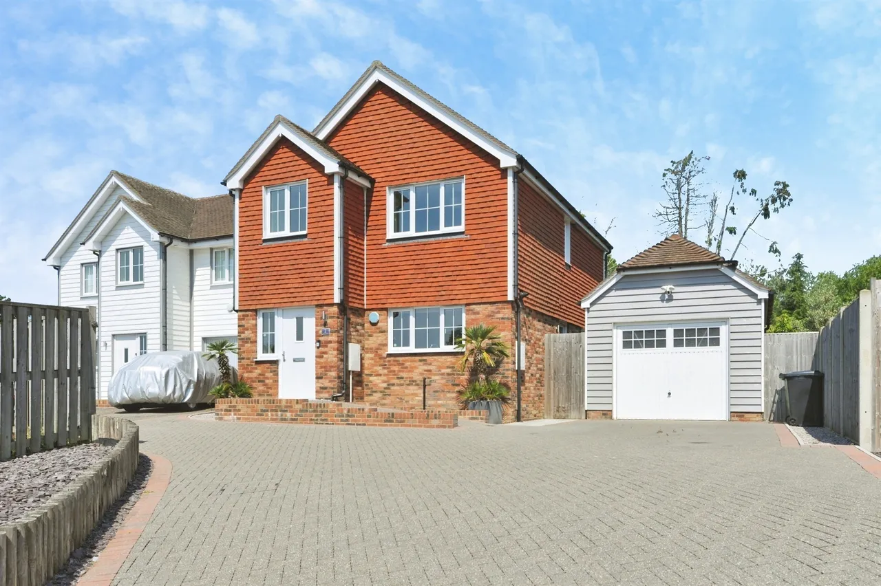 3 bed house for sale — Lea Close, Brede, Rye