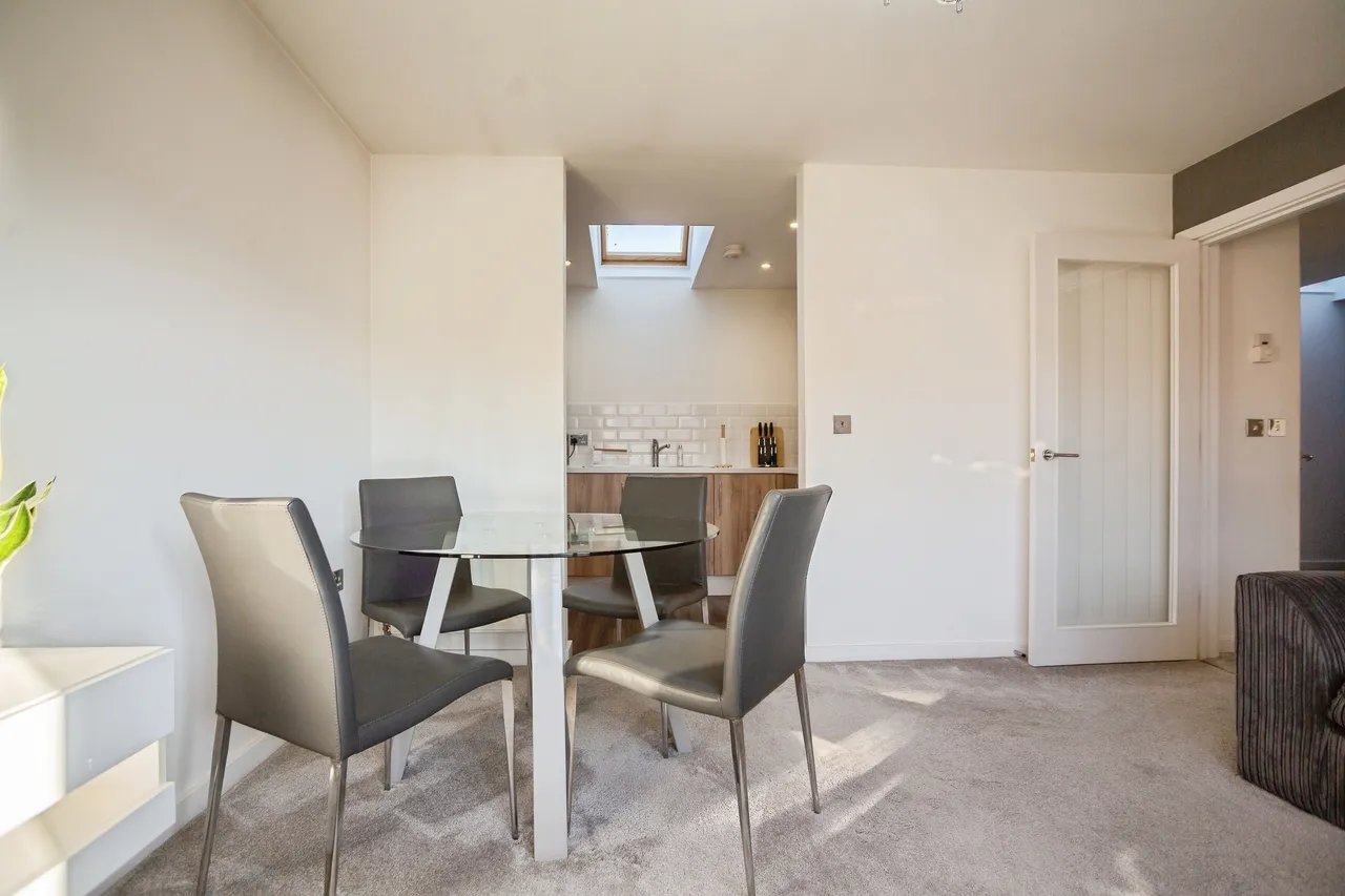 Spire Way, Rochester, photo 5