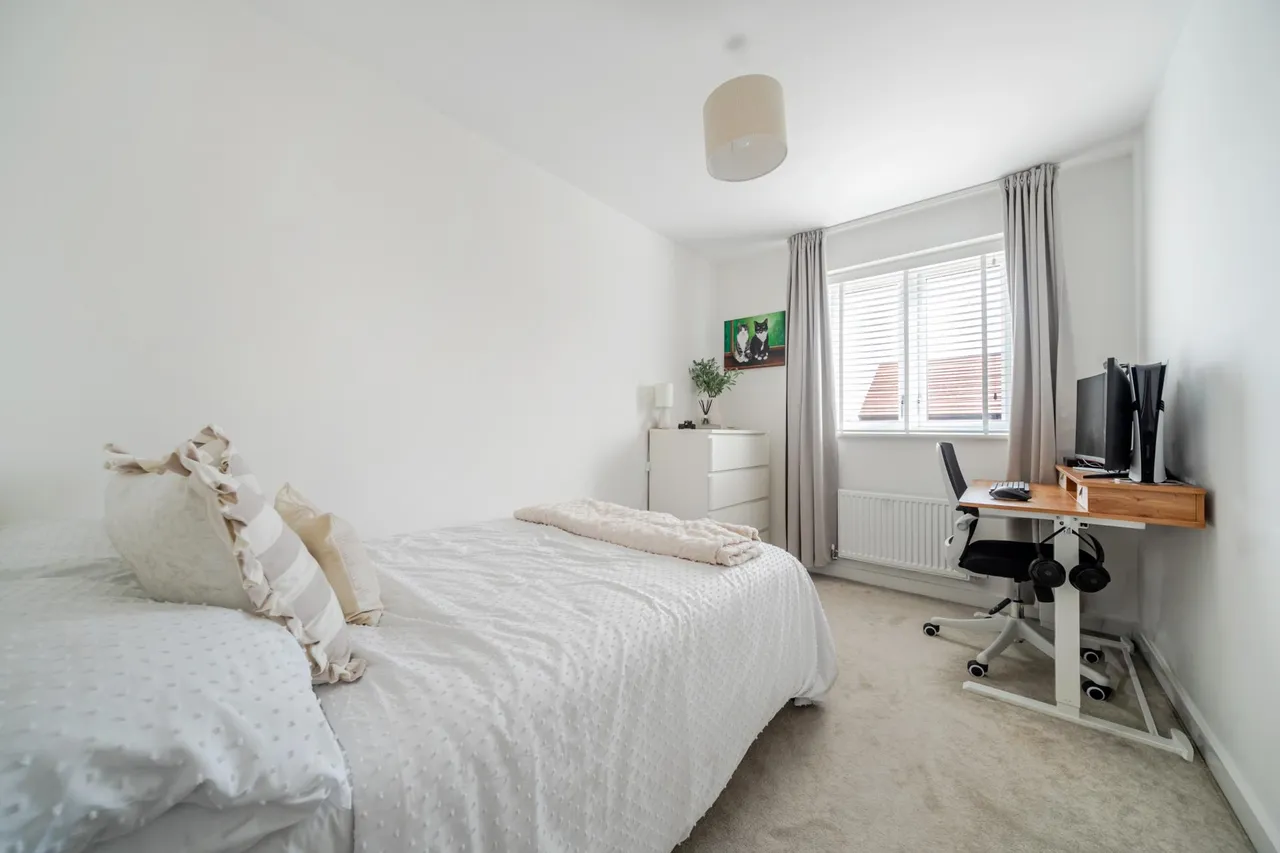 Camellia Way, Witham St Hughs, LN6, photo 16