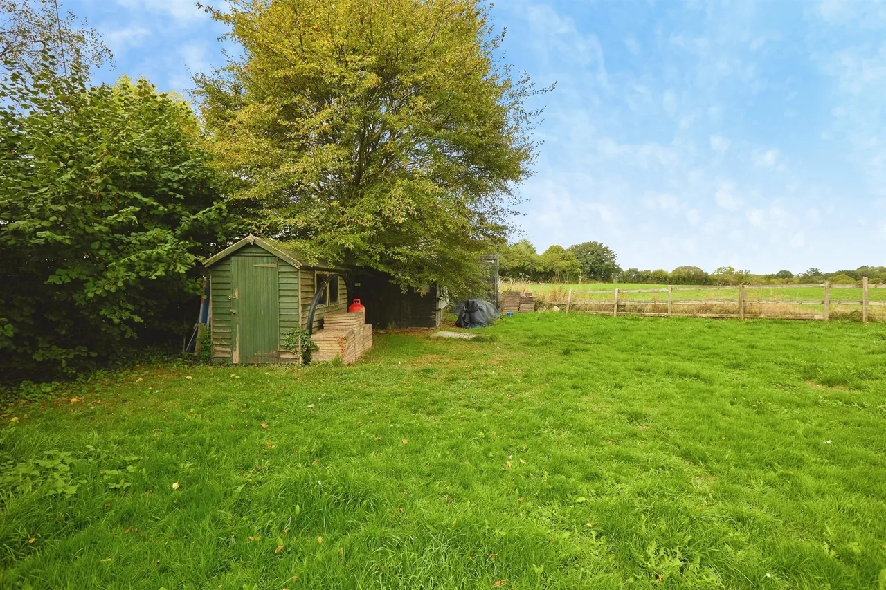 Bradford Lane, Longburton, DT9, photo 4