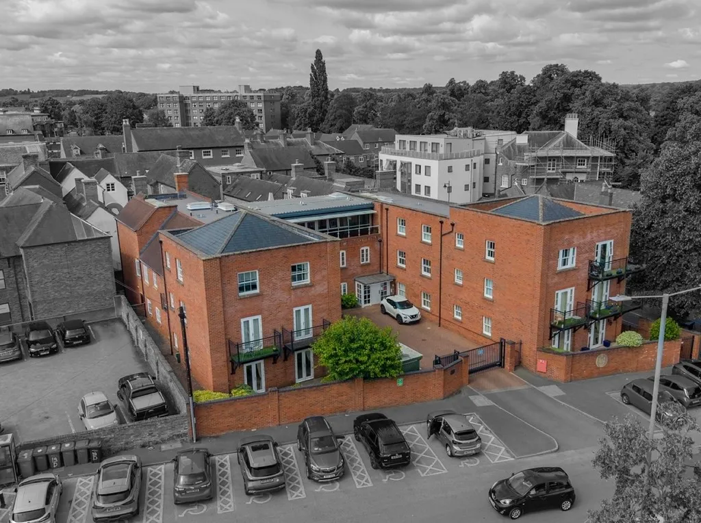 2 bed flat for sale, Bird Street, Lichfield