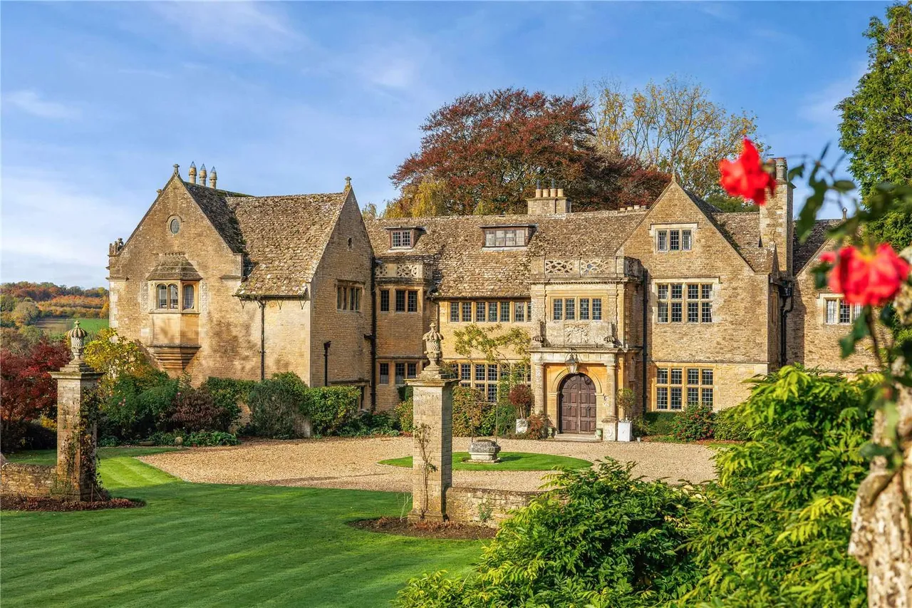 5 bed house to rent — Netherswell, Stow on the Wold, Cheltenham, Gloucestershire, GL54 1JZ