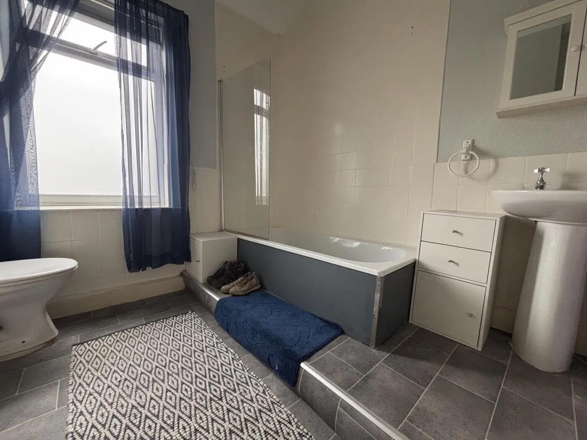 Cansfield Grove, Ashton-In-Makerfield, WN4, photo 6
