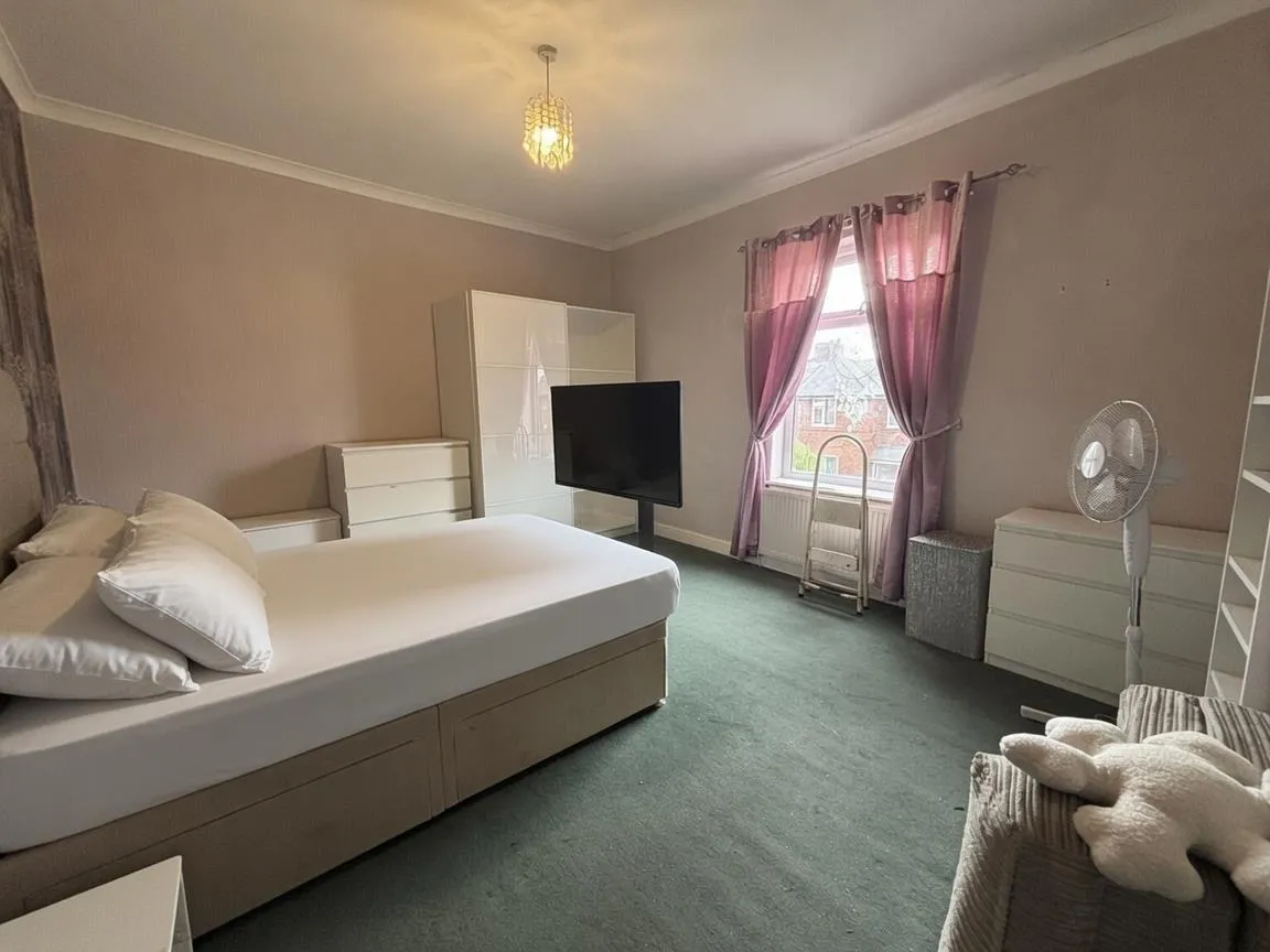 Cansfield Grove, Ashton-In-Makerfield, WN4, photo 4