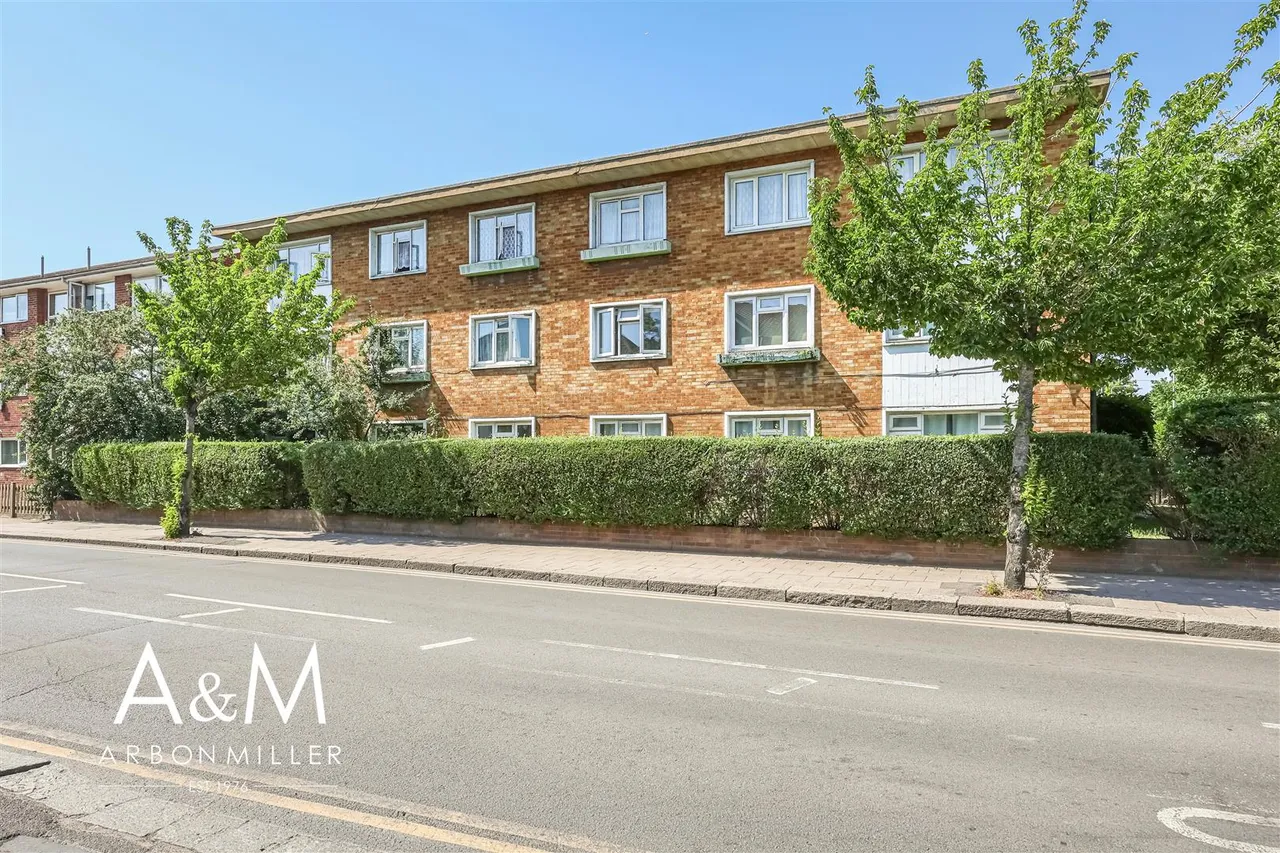 New North Road, Hainault, Essex, Ilford, IG62UY, photo 15