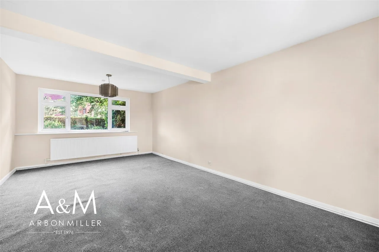 New North Road, Hainault, Essex, Ilford, IG62UY, photo 6