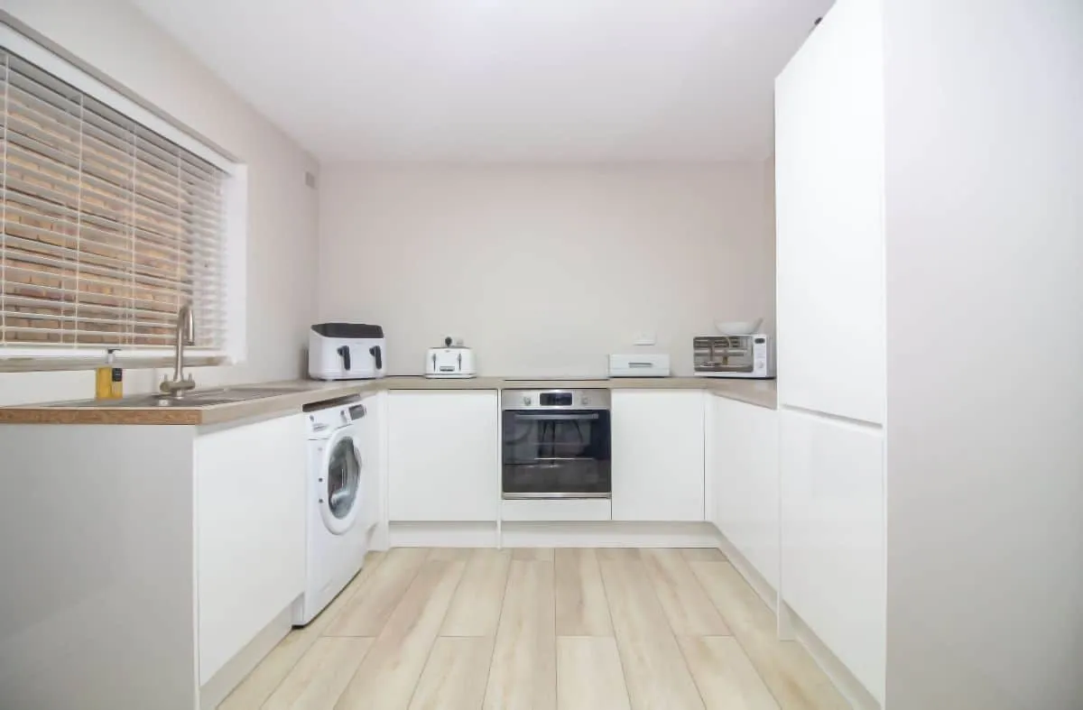 Milton Road, Waterlooville, PO8 8LB, photo 3