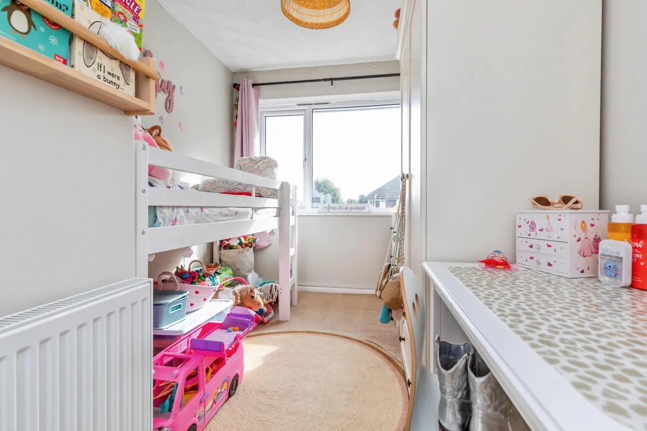 Brockenhurst Close, Rainham, ME8, photo 8