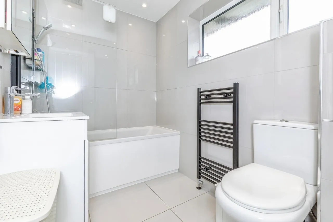 Brockenhurst Close, Rainham, ME8, photo 9