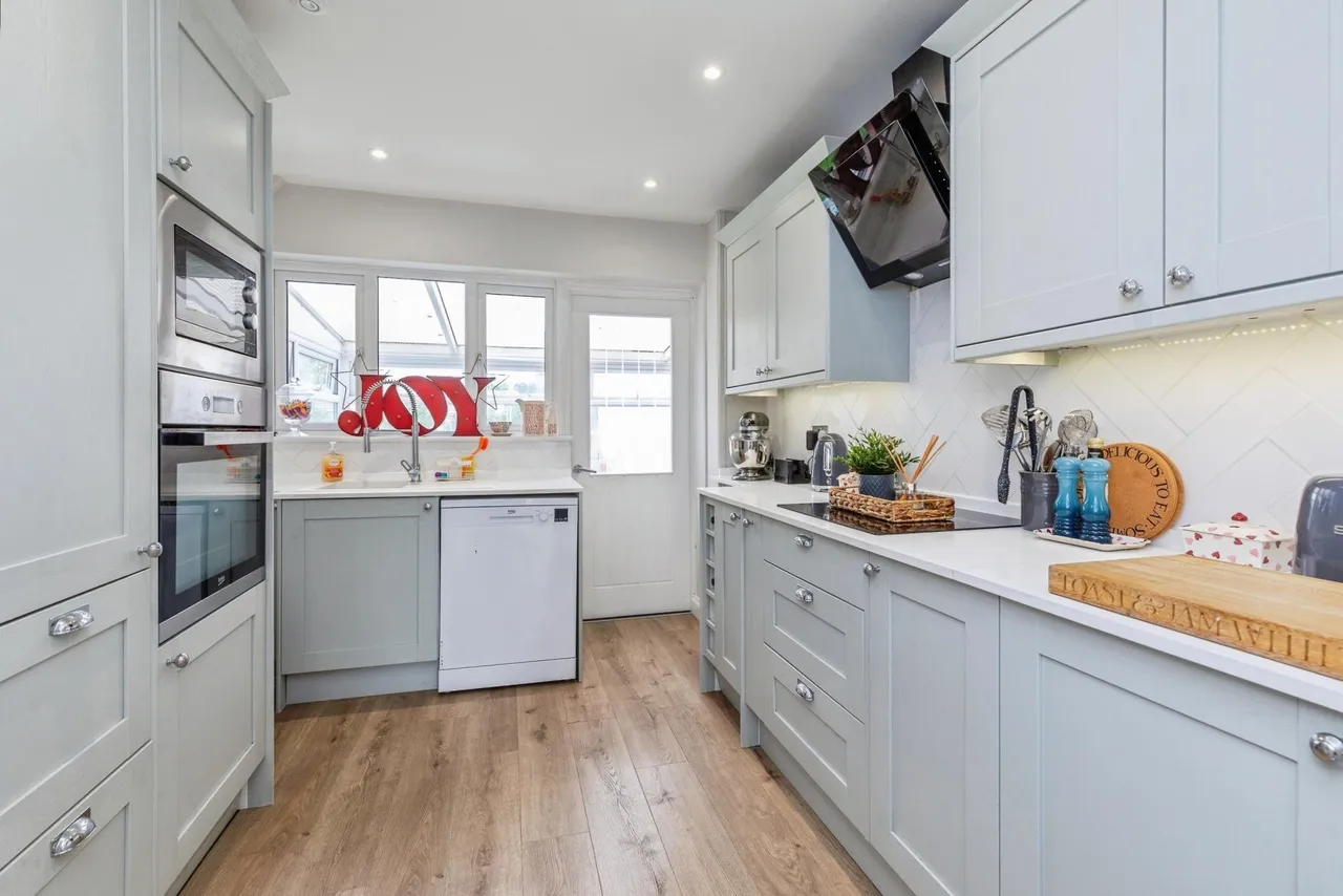 Brockenhurst Close, Rainham, ME8, photo 20
