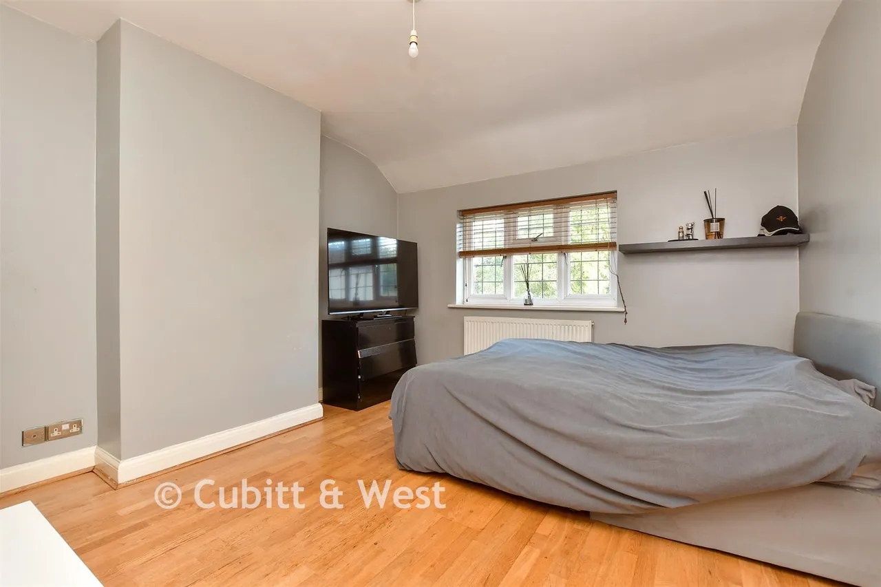 Reigate Road, Epsom, KT17, photo 12