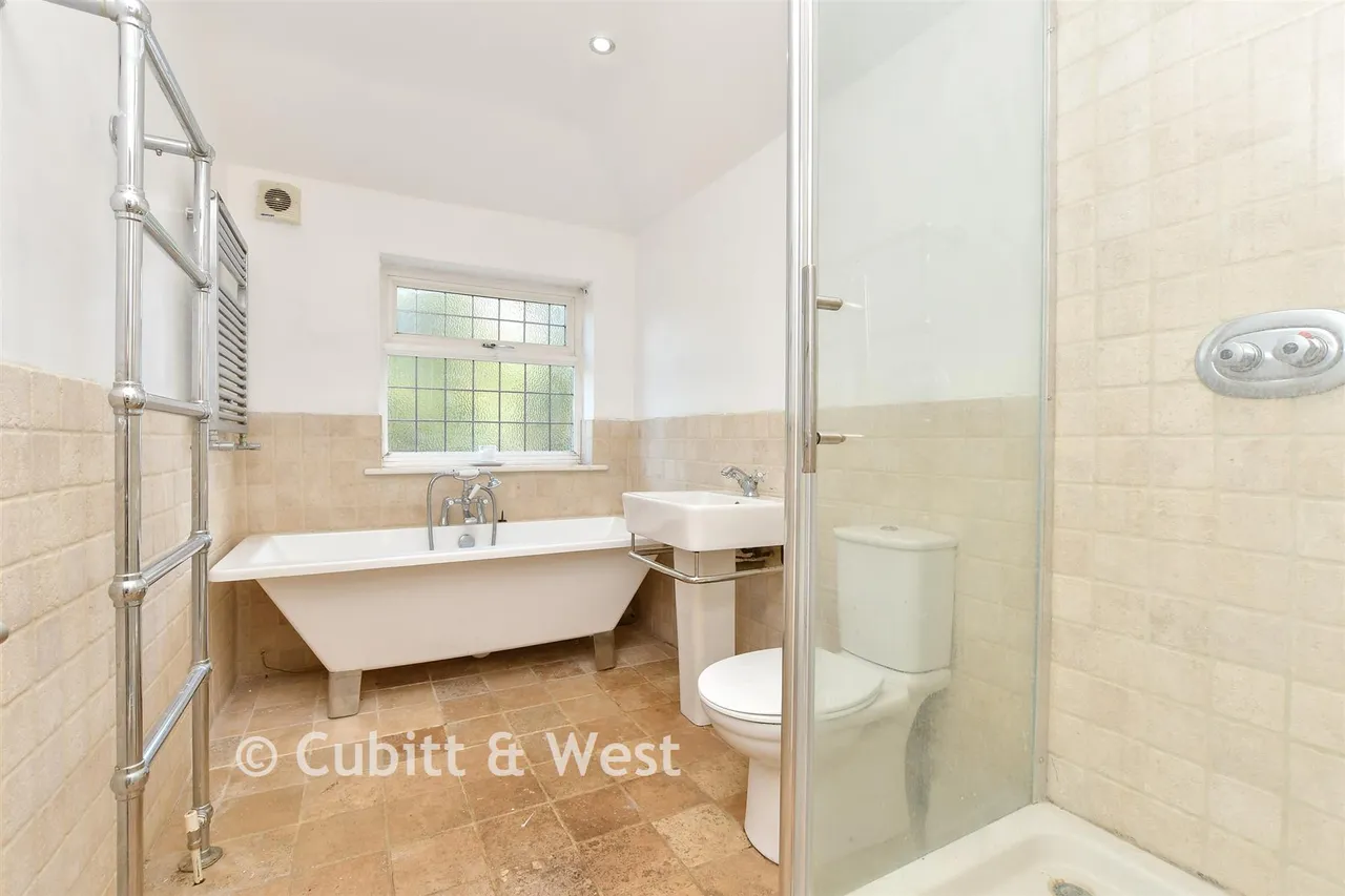 Reigate Road, Epsom, KT17, photo 13