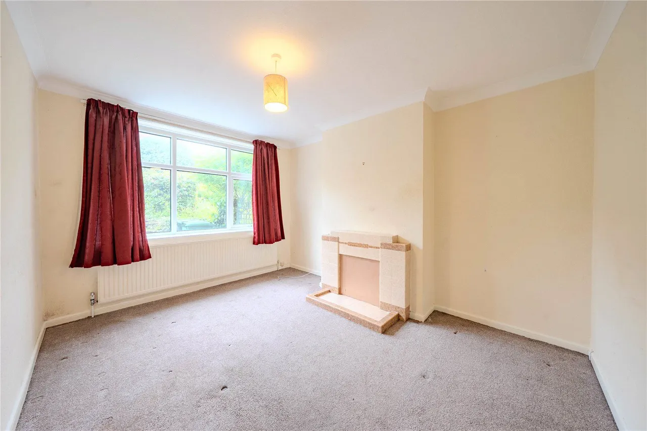 Carr Manor Crescent, Moortown, LS17, photo 3