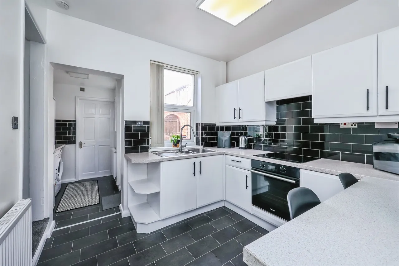 Queen Street, Hucknall, NG15, photo 2