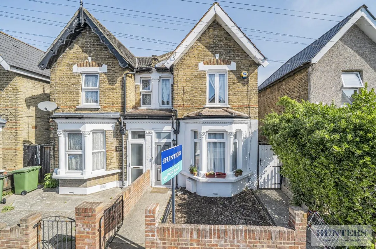 3 bed house to rent, Abbey Grove, Abbey Wood, SE2