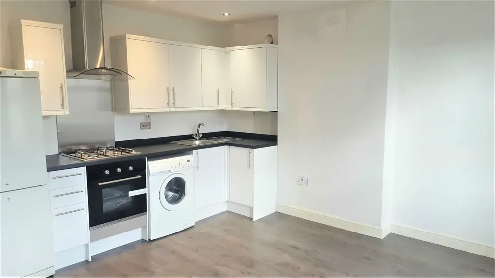 3 bed flat to rent — Argyle Road, West Ealing, LONDON, W13 8EL