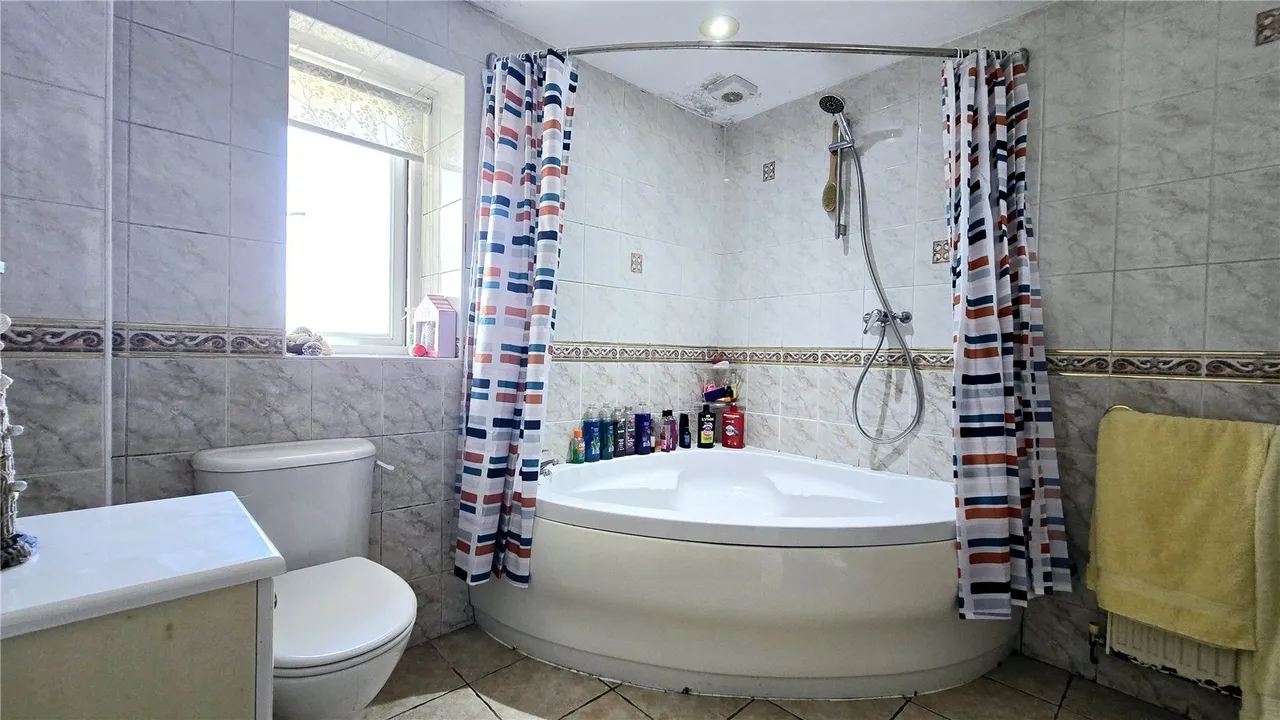 Cemaes Bay, LL67, photo 14