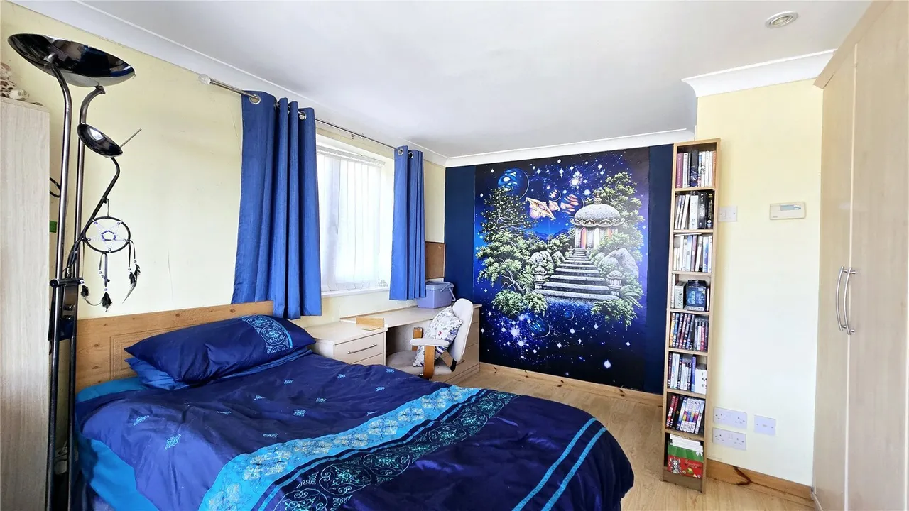 Cemaes Bay, LL67, photo 13