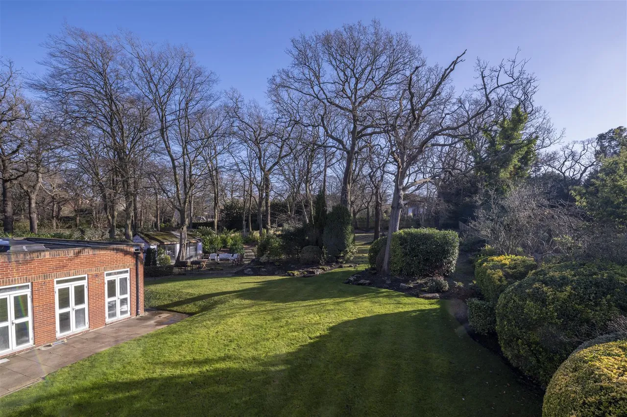 Winnington Road, Hampstead Garden Suburb, London, N2 0TR, photo 5
