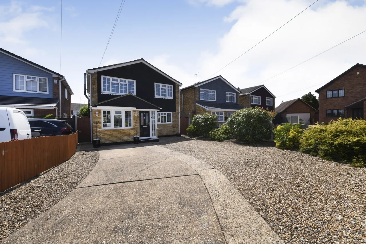 4 bed house for sale — Orchard Drive, Mayland, Chelmsford, Essex, CM3