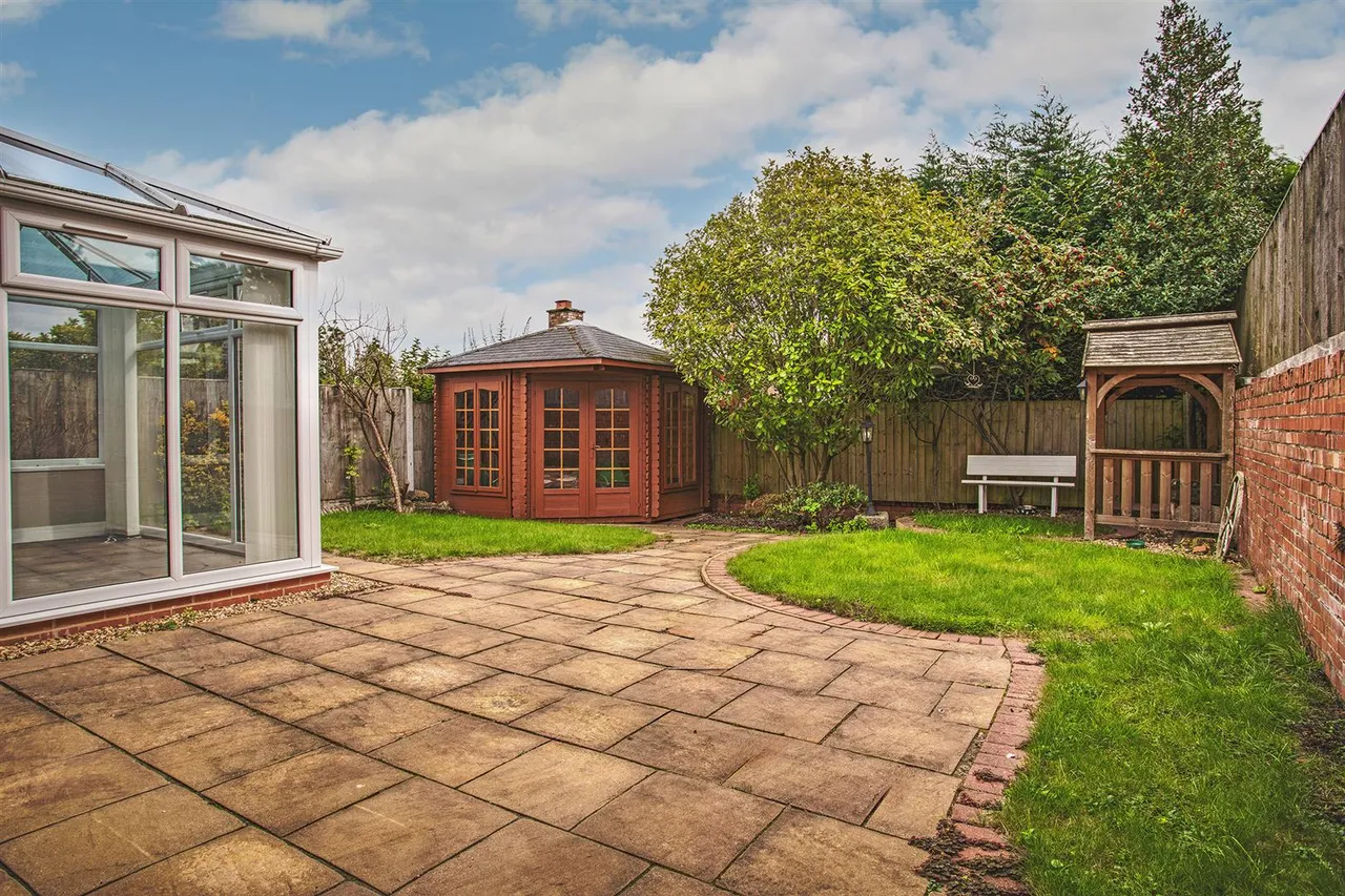 Carnforth Close, Mickleover, photo 4