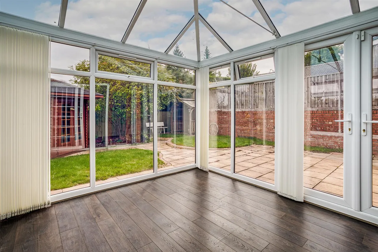 Carnforth Close, Mickleover, photo 12