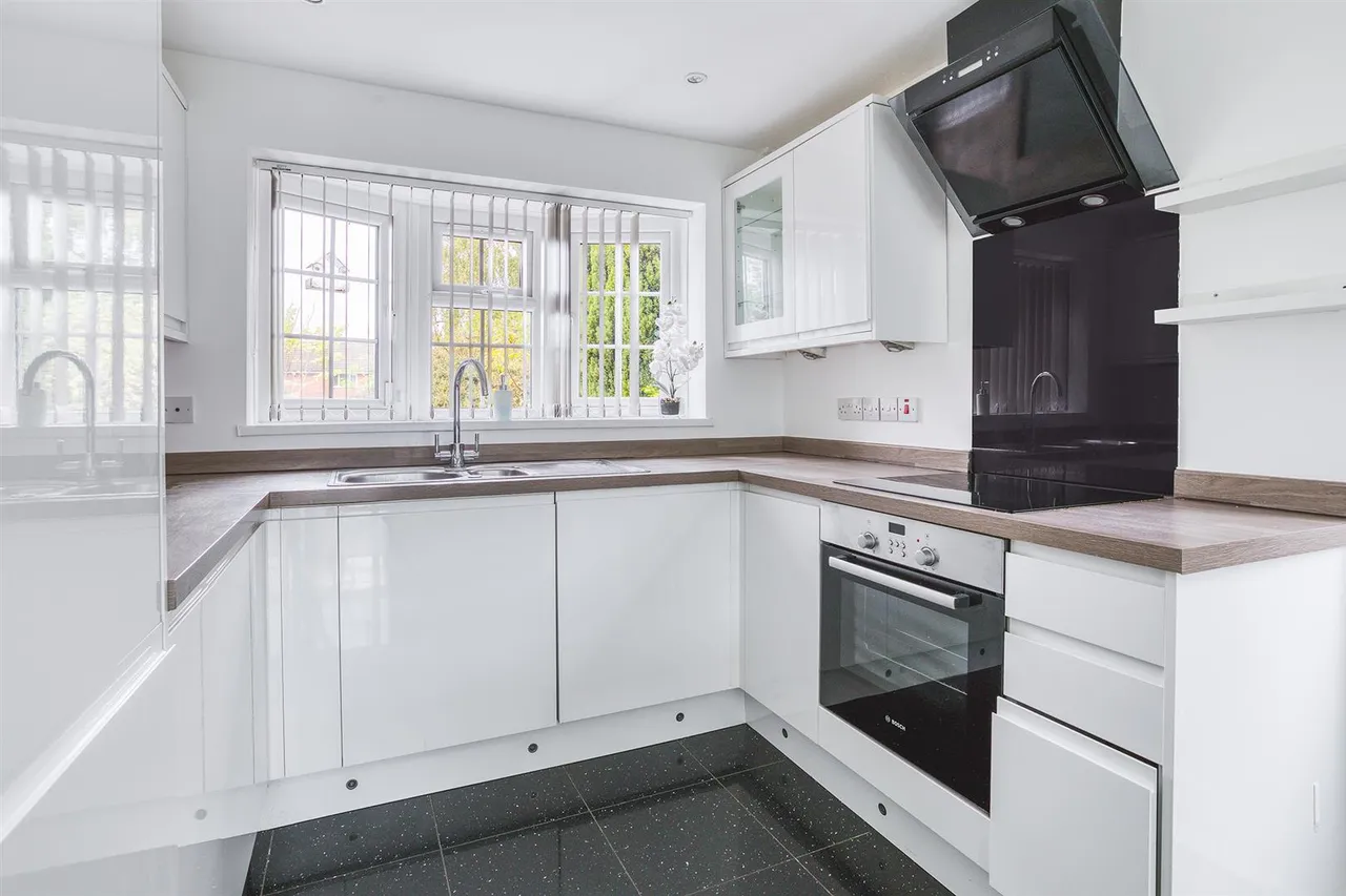 Carnforth Close, Mickleover, photo 7