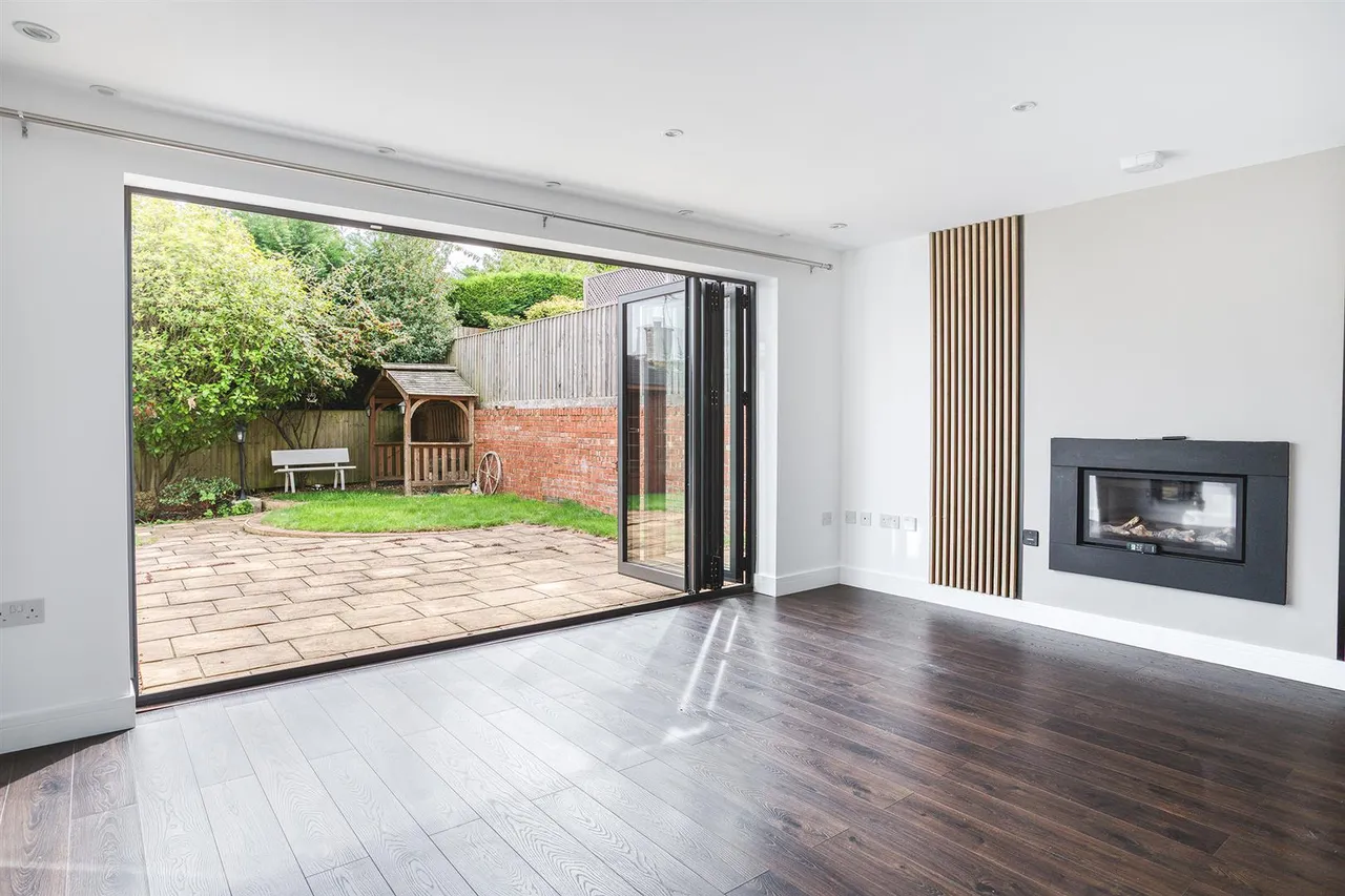Carnforth Close, Mickleover, photo 11
