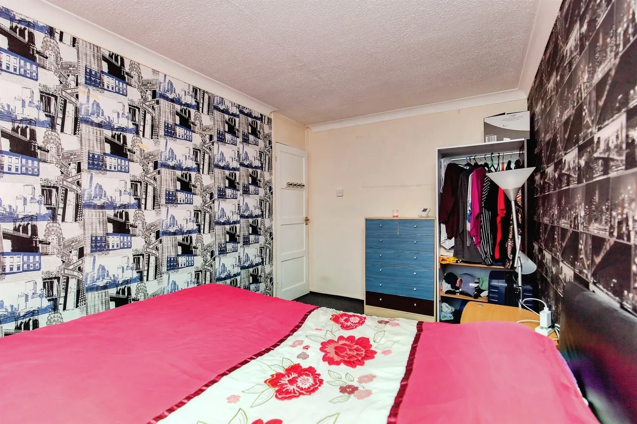 Rubens Walk, Corby, NN18, photo 13