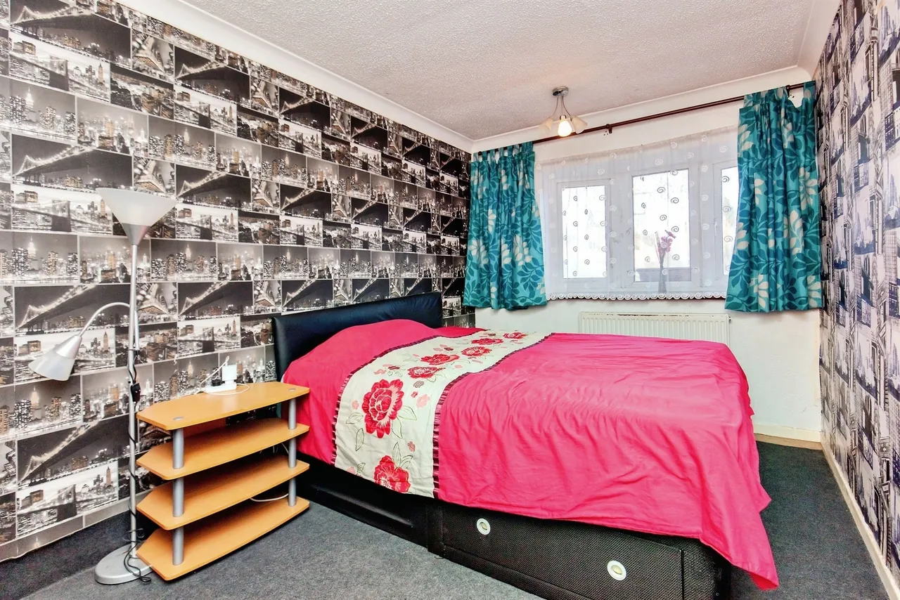 Rubens Walk, Corby, NN18, photo 12