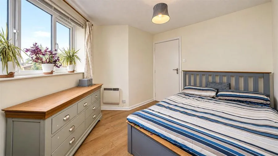 Garter Way, London, SE16, photo 4