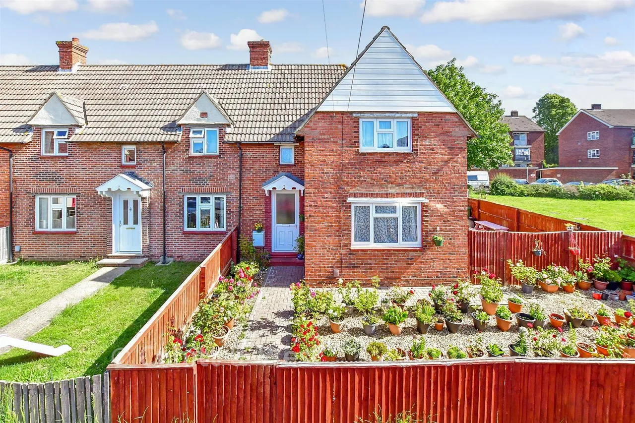 3 bed house for sale, Third Avenue, Portsmouth, PO6