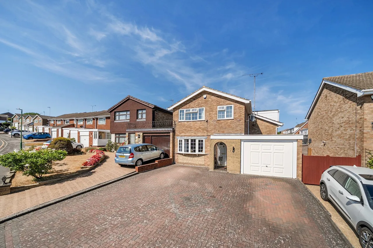 4 bed house for sale — Pinks Hill, Kent, BR8