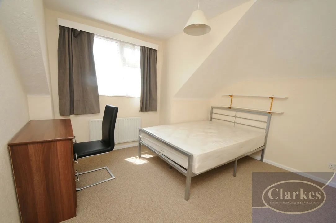 Heathfield Avenue, Wallisdown, photo 8