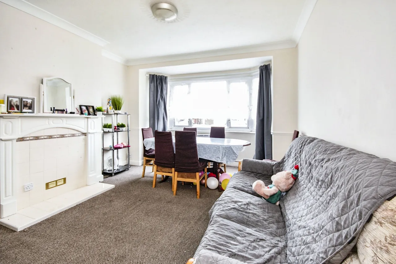 2 bed flat for sale — Wimborne Road, Bournemouth
