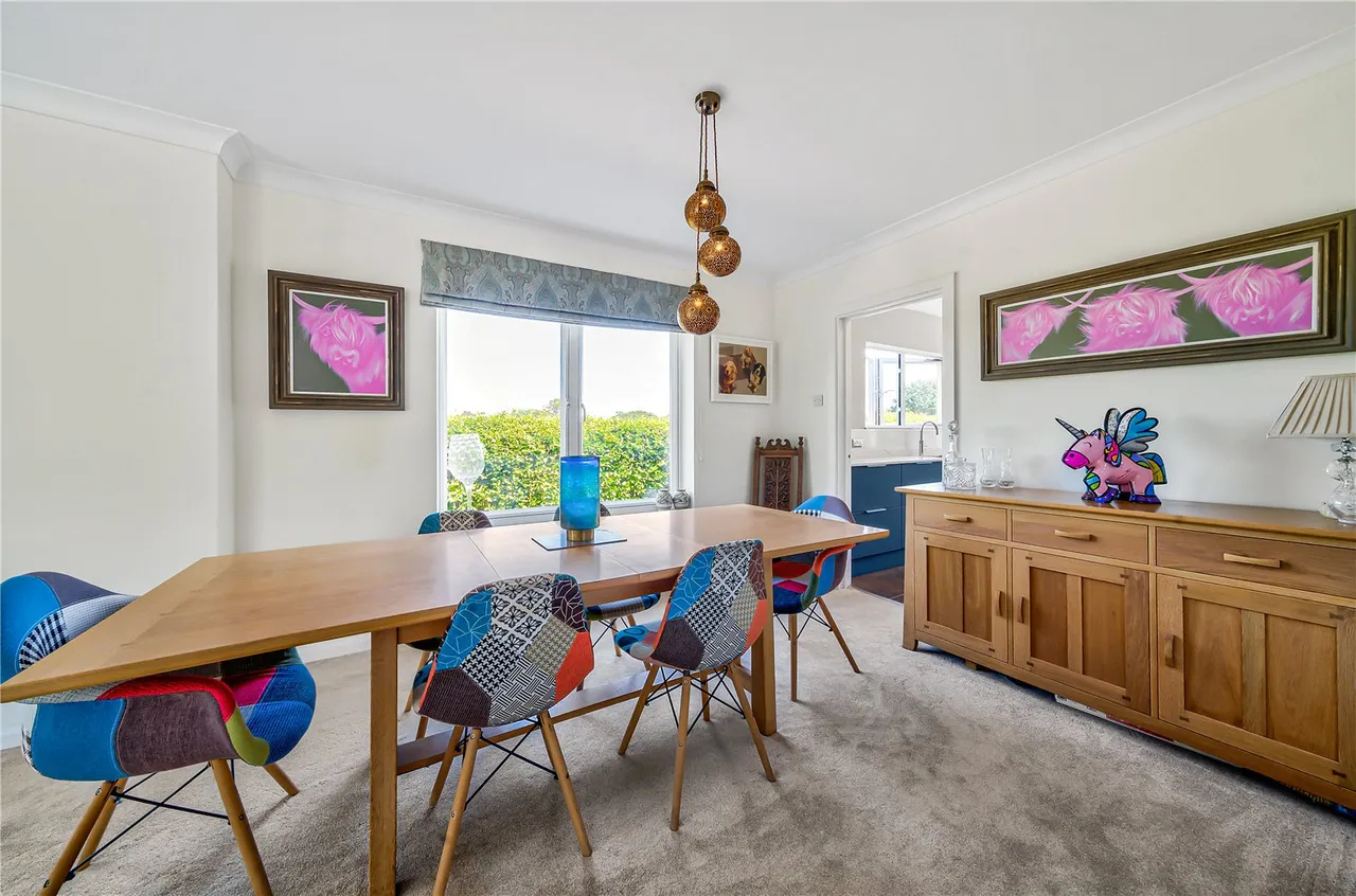 A beautifully extended family home with a spectacular kitchen and family room, private garden and countryside views, photo 12