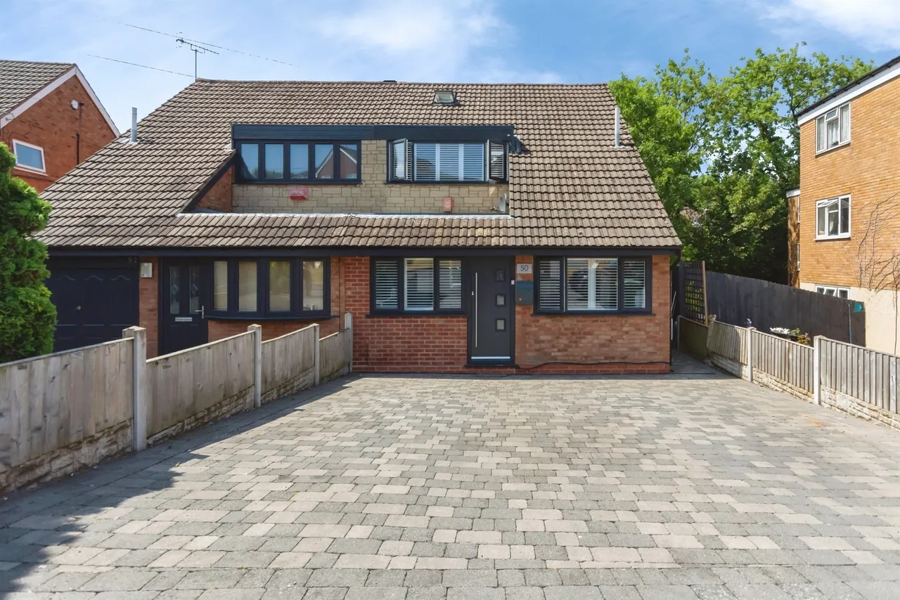 4 bed house for sale — Princess Crescent, Halesowen