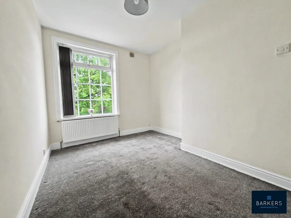 Elizabeth Avenue Wyke, Bradford BD12 8NF, photo 11