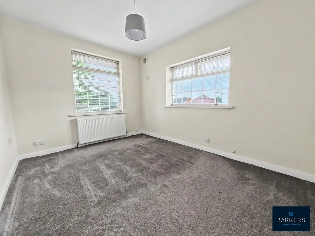 Elizabeth Avenue Wyke, Bradford BD12 8NF, photo 10