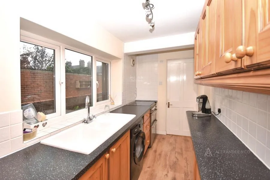 Rothschild Road, Wing, LU7, photo 2