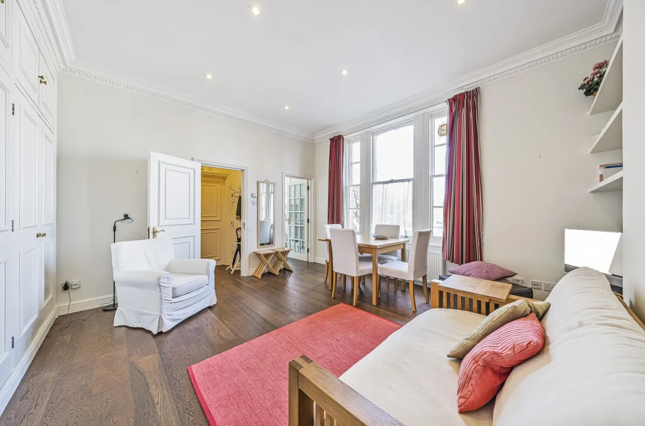 King Henrys Road, Primrose Hill, London, NW3, photo 2