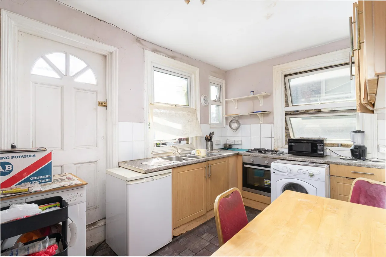 3 bed flat for sale, Portland Road, South Norwood, SE25